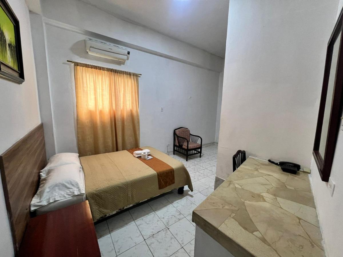 Atlantic Suites Hotel Guayaquil Exterior foto