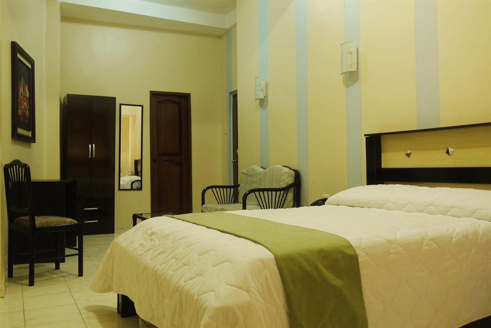 Atlantic Suites Hotel Guayaquil Exterior foto